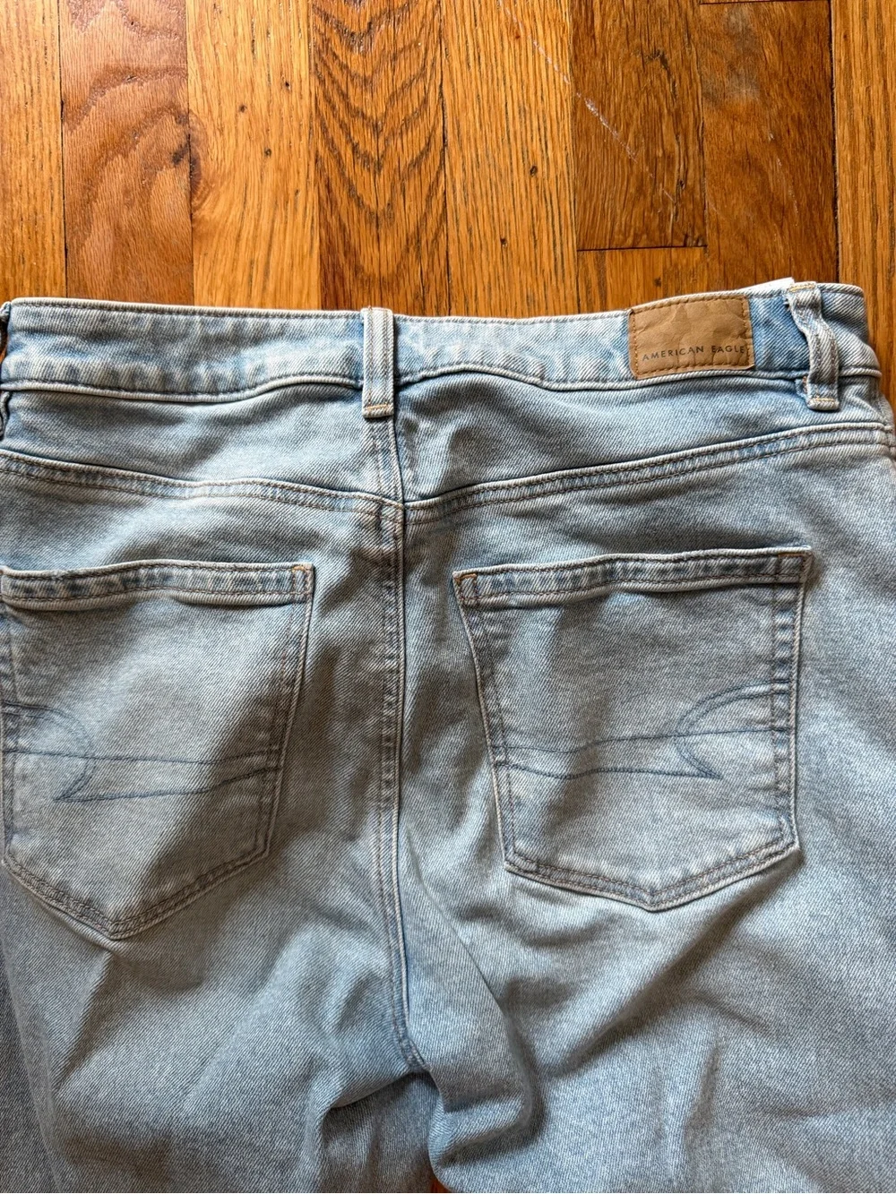 AE Light Blue Ripped Jeans - Picture 4 of 4